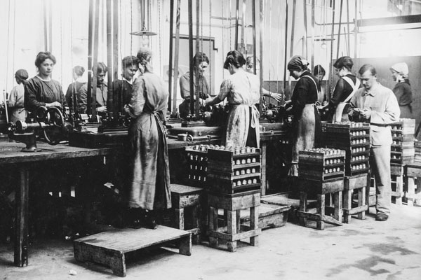 Travail des femmes chez Piccard-Pictet à Genève vers 1910