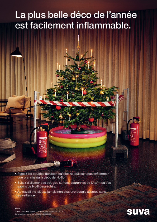 Affiche: Prudence avec les décorations pour sapins de Noël inflammables