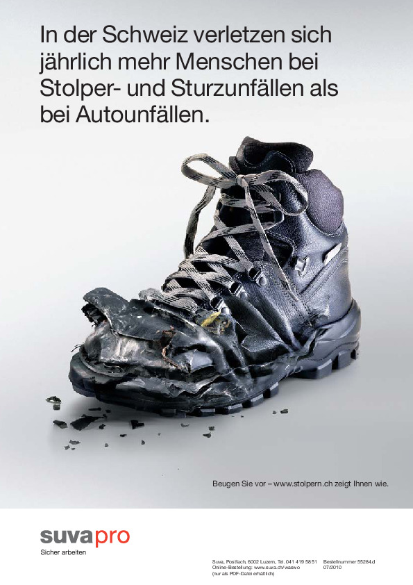In der Schweiz verletzen sich jährlich mehr Menschen bei Stolperunfällen als bei Autounfällen