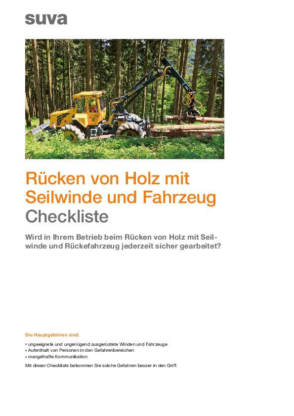 Sicheres Holzrücken mit Seilwinde und Rückefahrzeug
