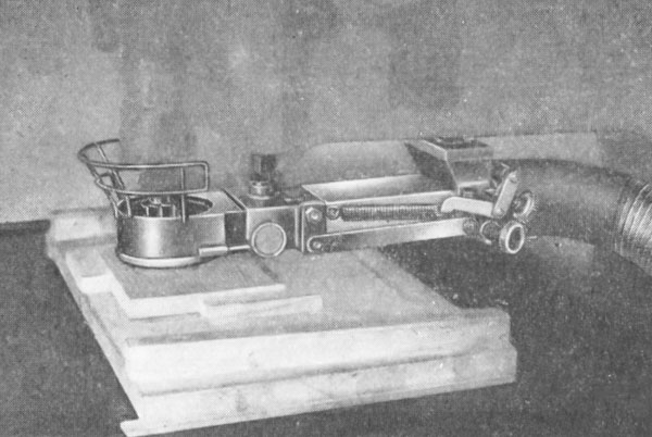 Schutzvorrichtung an Oberfräse-Maschine, 1946