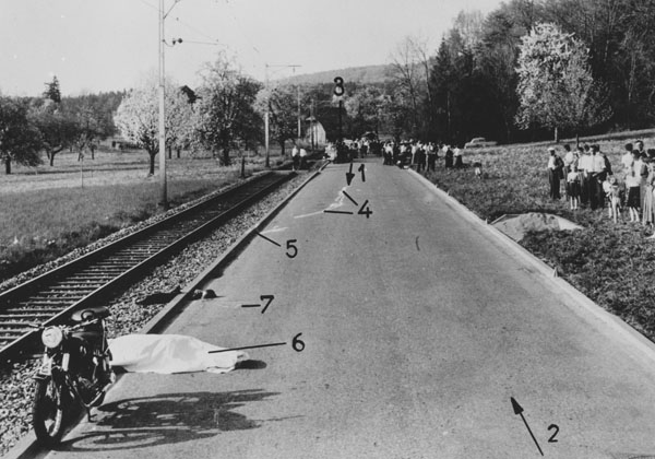 Tragique accident de motocycle en 1959