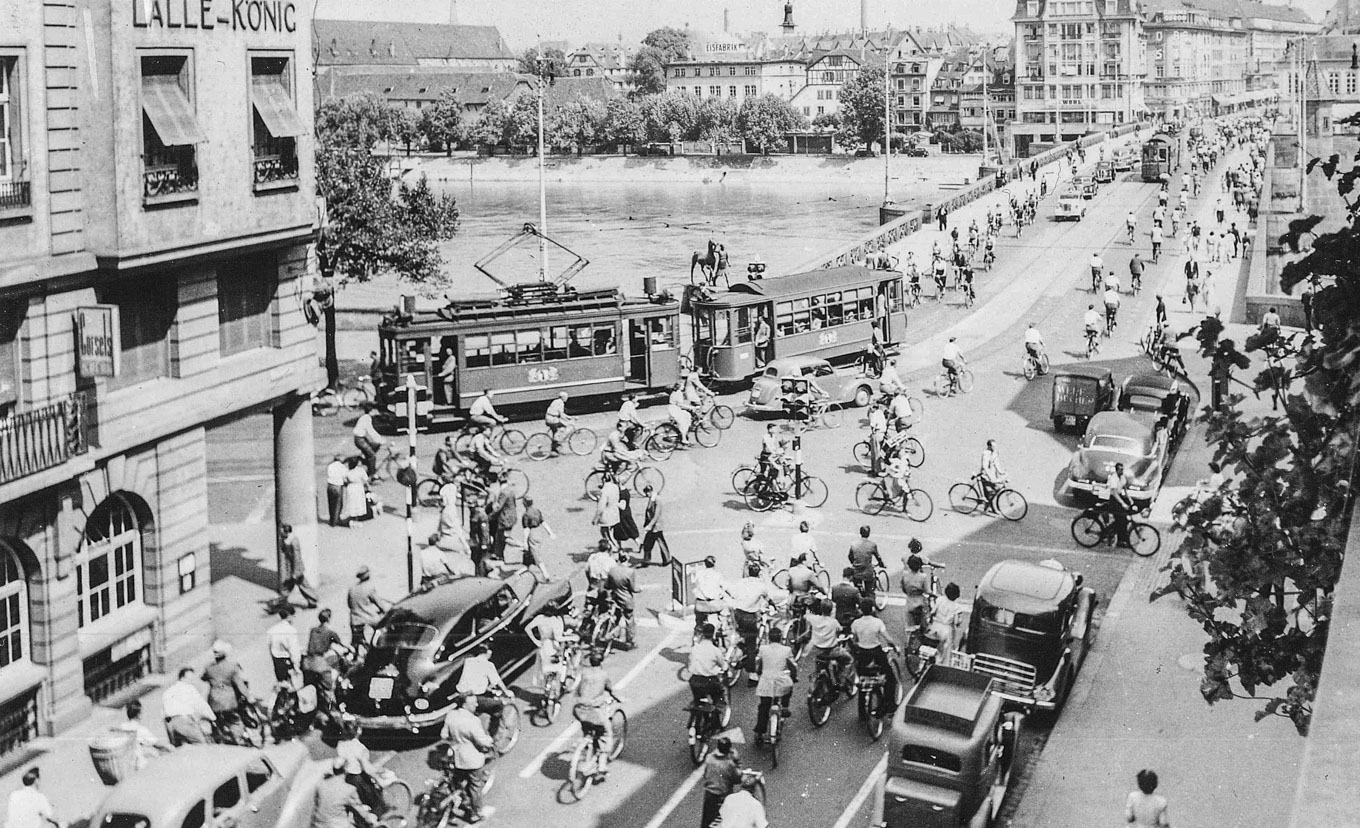 Erste Lichtsignalanlage in Basel, 1950